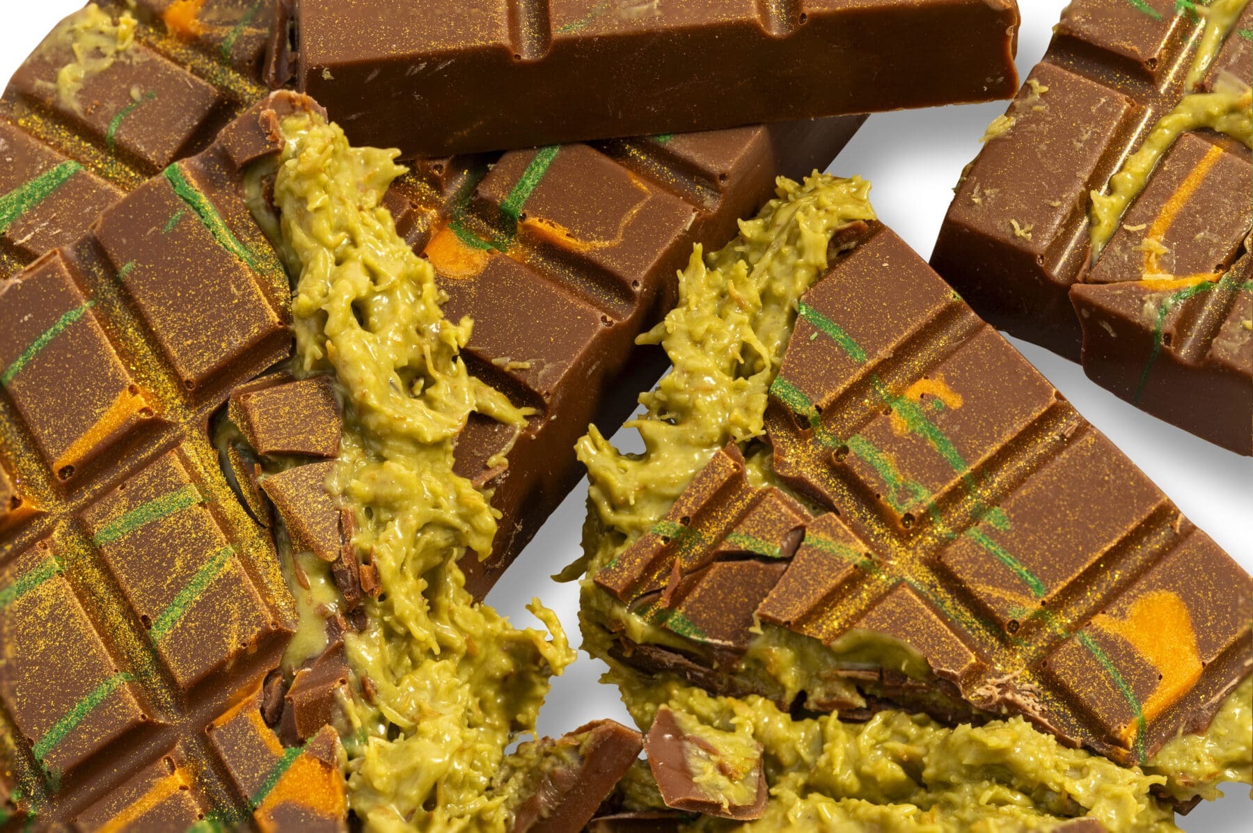 «شکلات دبی»؛ ترند تیکتاکی که باعث کمبود پسته جهانی شد! «شکلات دبی»؛ ترند تیکتاکی که باعث کمبود پسته جهانی شد!