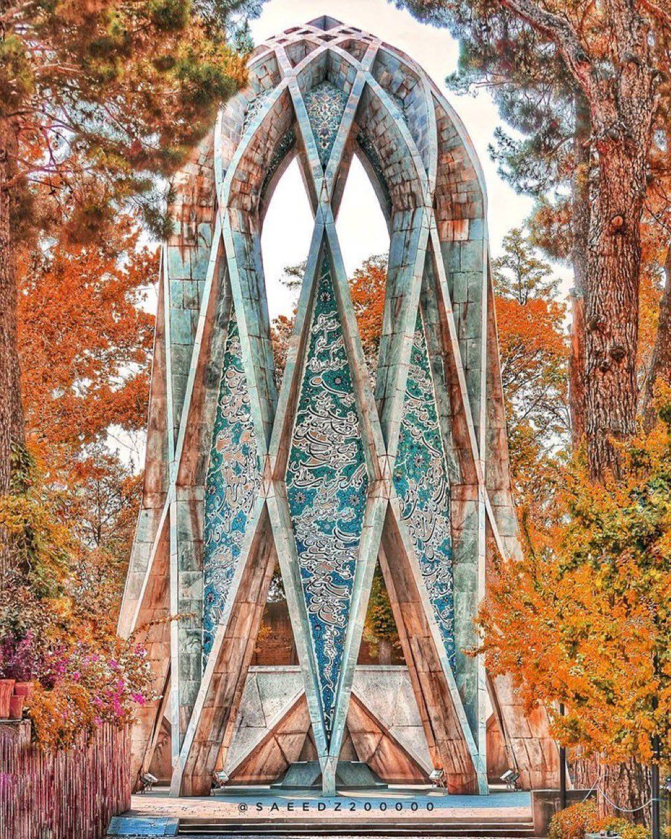 عکس| زیبایی حیرت انگیز مقبره خیام در نیشابور عکس| زیبایی حیرت انگیز مقبره خیام در نیشابور