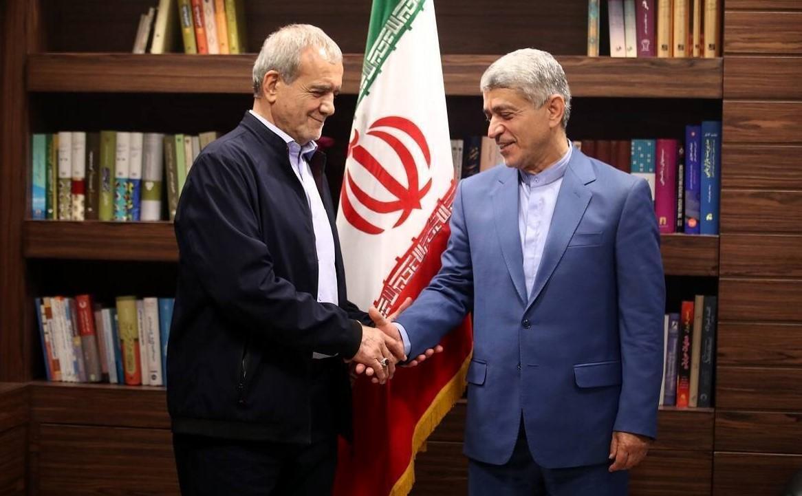 کیهان: پزشکیان وزارت اقتصاد را معطل طیبنیا کرده کیهان: پزشکیان وزارت اقتصاد را معطل طیبنیا کرده