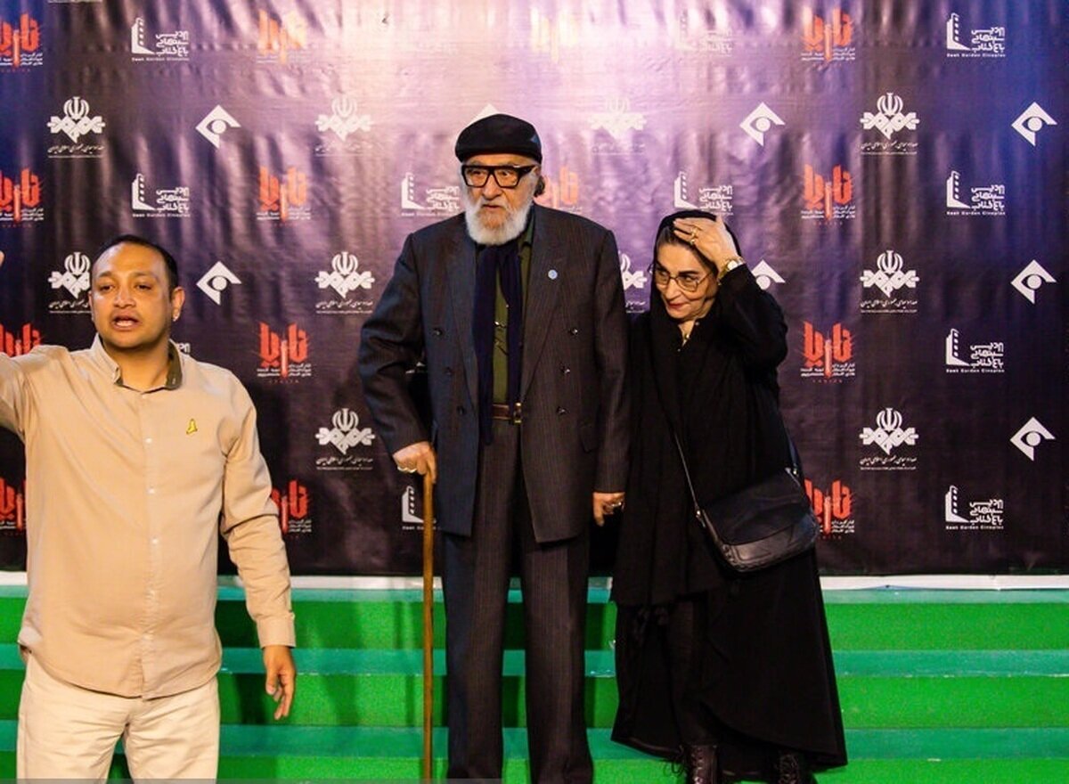 عکس| استایل داریوش ارجمند و همسرش در یک رویداد هنری عکس| استایل داریوش ارجمند و همسرش در یک رویداد هنری