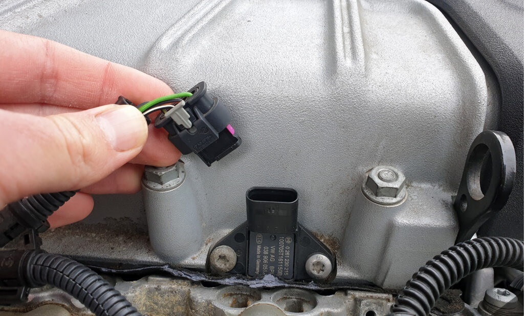 علل خرابی سنسور دور موتور چیست؟ | راهحلهای جامع برای تعمیر و پیشگیری علت خرابی سنسور دور موتور