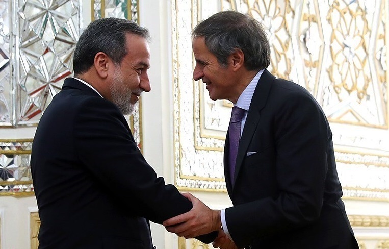 رایزنی تلفنی عراقچی و مدیرکل آژانس بینالمللی انرژی اتمی رایزنی تلفنی عراقچی و مدیرکل آژانس بینالمللی انرژی اتمی