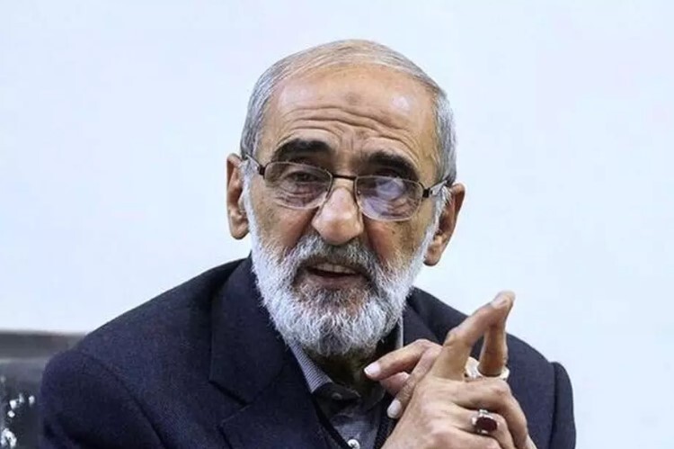 شریعتمداری: ترامپ قصد توافق ندارد | ابتدا از NPT خارج شده و بعد تنگه هرمز را ببندید شریعتمداری: ترامپ قصد توافق ندارد | ابتدا از NPT خارج شده و بعد تنگه هرمز را ببندید