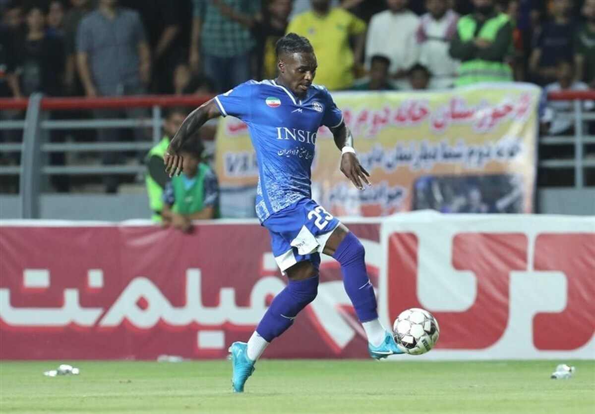 ستاره آبی ها در آستانه پیوستن به پرسپولیس ستاره آبی ها در آستانه پیوستن به پرسپولیس