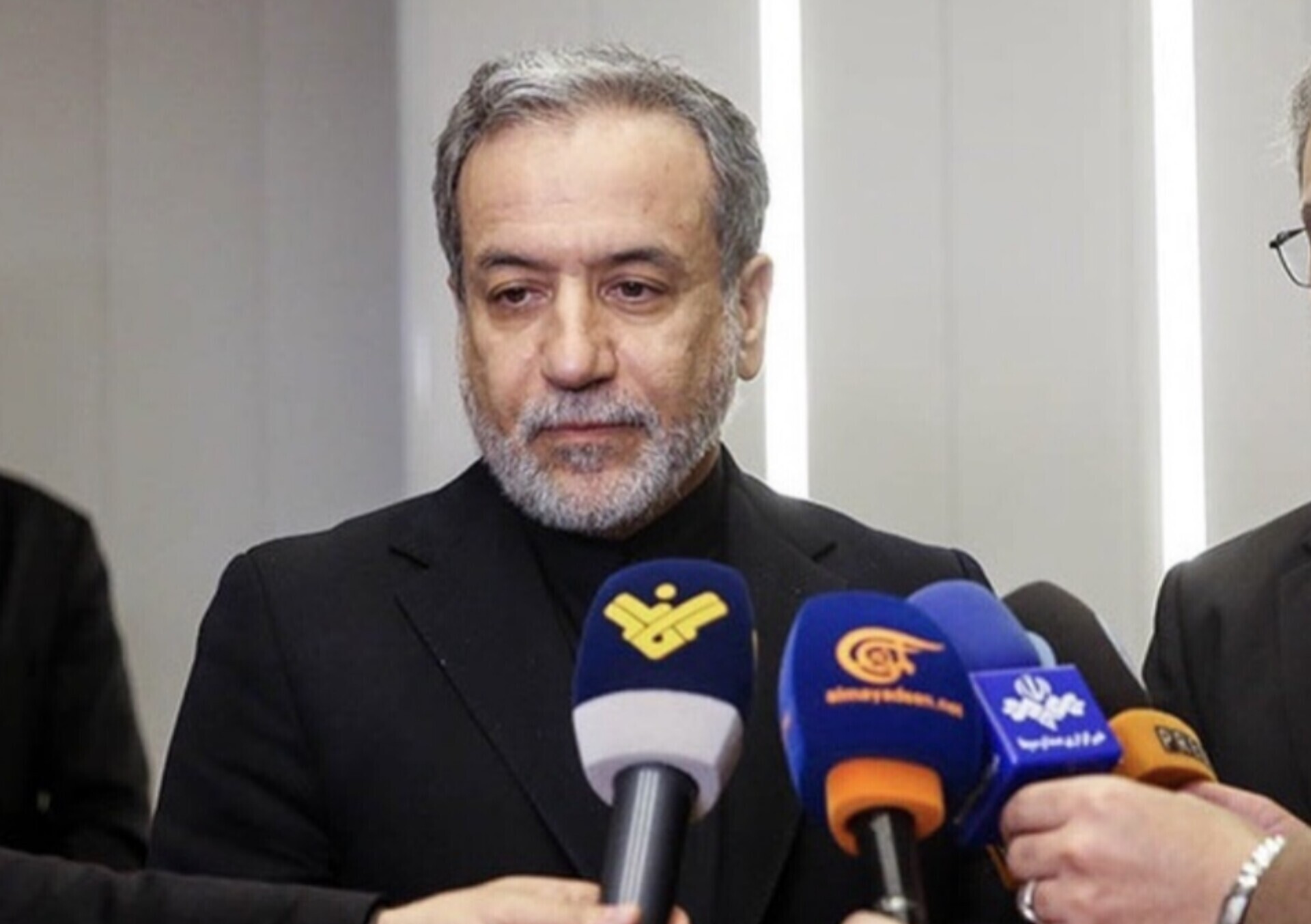 عراقچی: پزشکیان به زودی راهی چین میشود عراقچی: پزشکیان به زودی راهی چین میشود