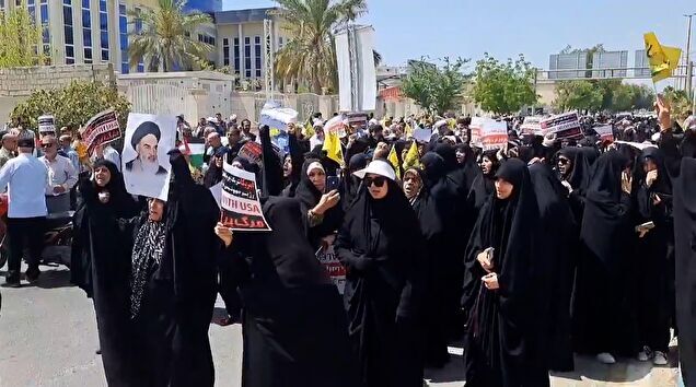 ببینید| تظاهرات بدون مجوز این بار علیه فستیوال کوچه! ببینید| تظاهرات بدون مجوز این بار علیه فستیوال کوچه!