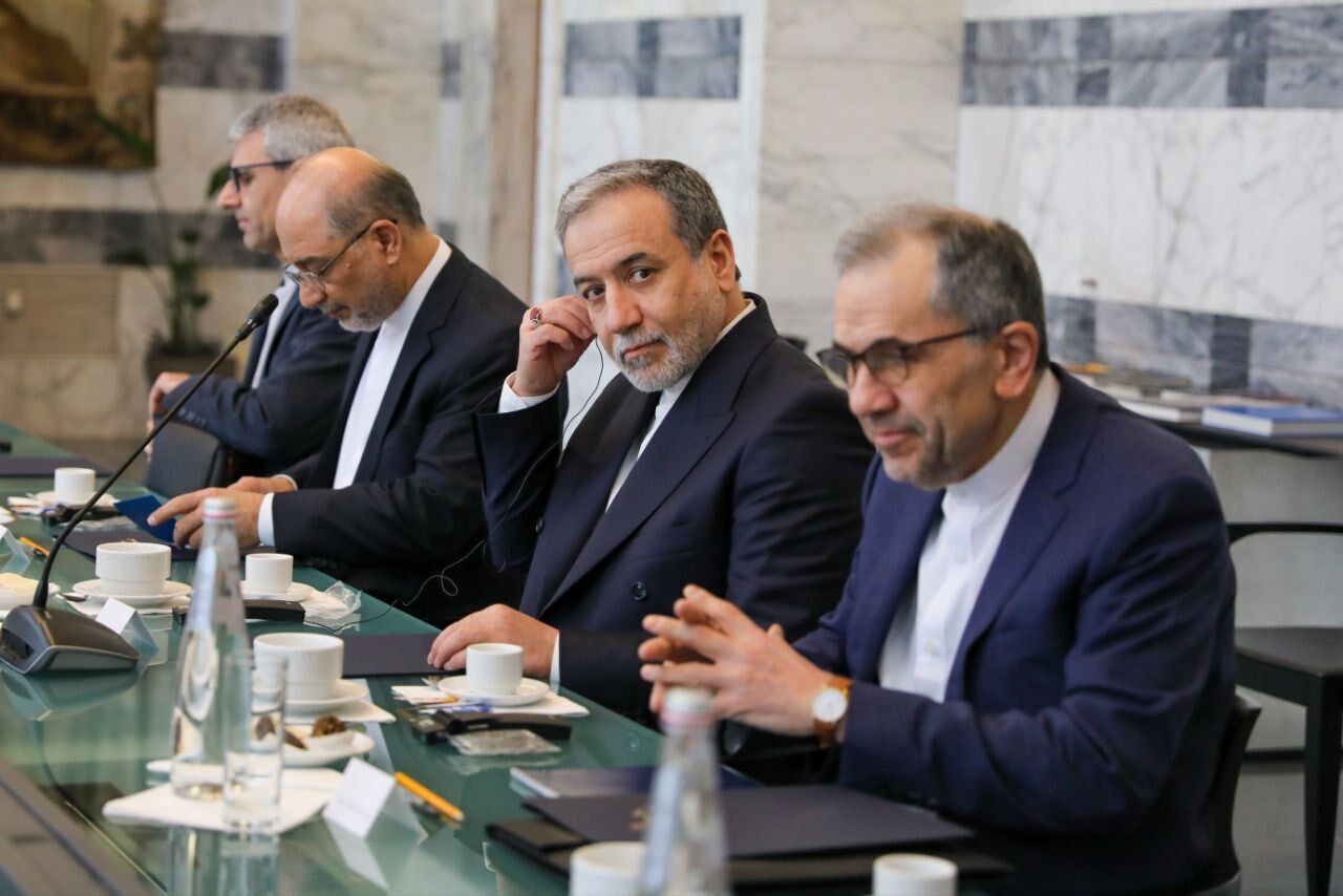 آغاز دور سوم مذاکرات ایران و آمریکا در مسقط آغاز دور سوم مذاکرات ایران و آمریکا در مسقط