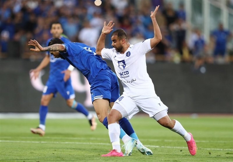 نظر کارشناس داوری درباره پنالتی استقلال نظر کارشناس داوری درباره پنالتی استقلال