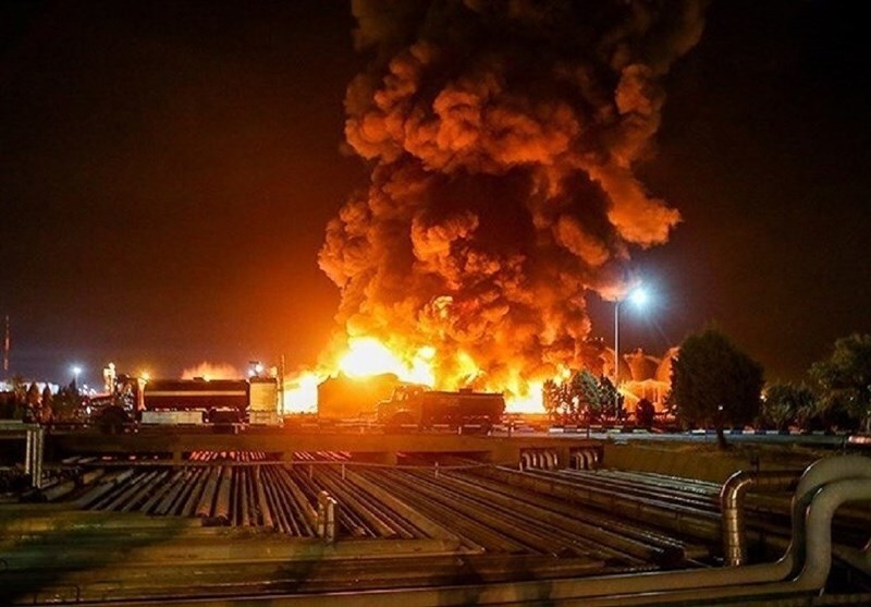 ببینید| آخرین وضعیت آتش سوزی در بندر رجایی از زبان استاندار هرمزگان ببینید| آخرین وضعیت آتش سوزی در بندر رجایی از زبان استاندار هرمزگان