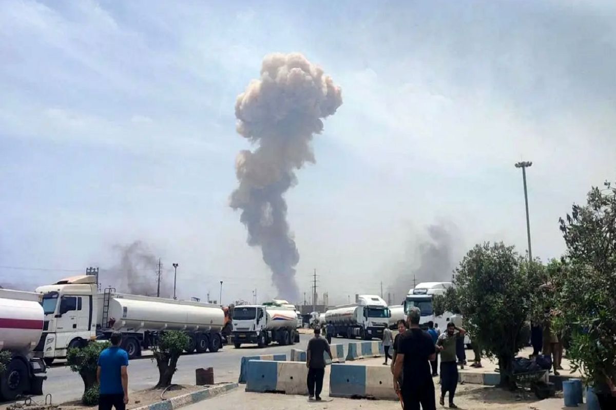 هشدار جدی روزنامه جمهوری اسلامی؛ سایر بنادر هم در خطر هستند | انفجار بندر شهید رجایی نمیتواند عادی باشد بندر شهید رجایی