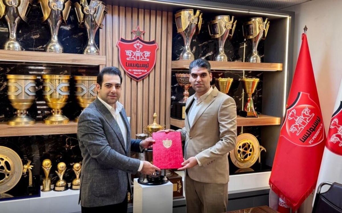 مجری صداوسیما به پرسپولیس پیوست! مجری صداوسیما به پرسپولیس پیوست!