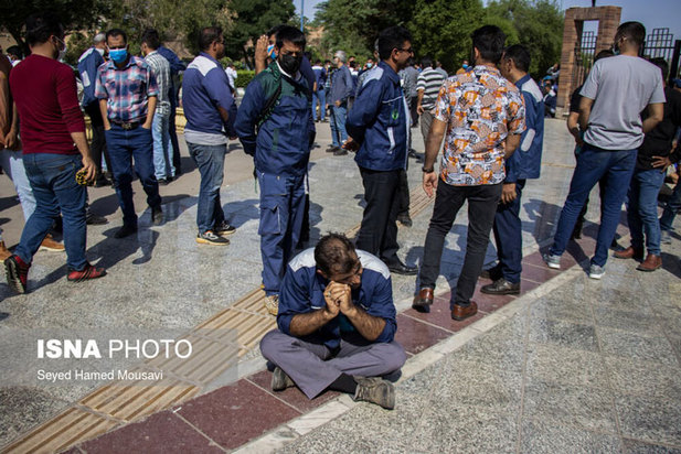 تجمع کارگران نیشکر هفت تپه در اهواز