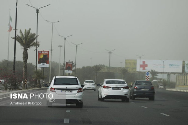 طوفان و گرد و خاک در بندرعباس