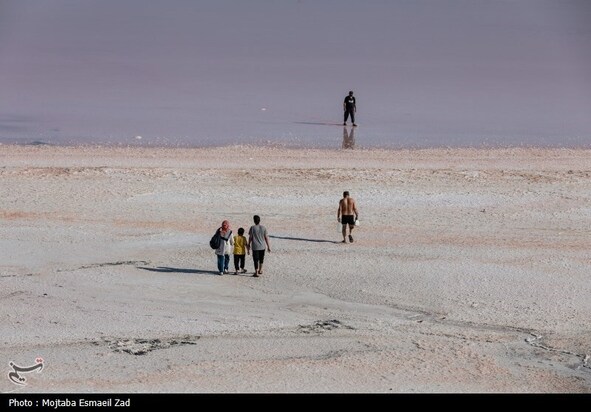 مسافران تابستانی دریاچه ارومیه