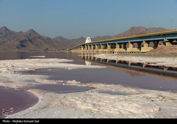 مسافران تابستانی دریاچه ارومیه