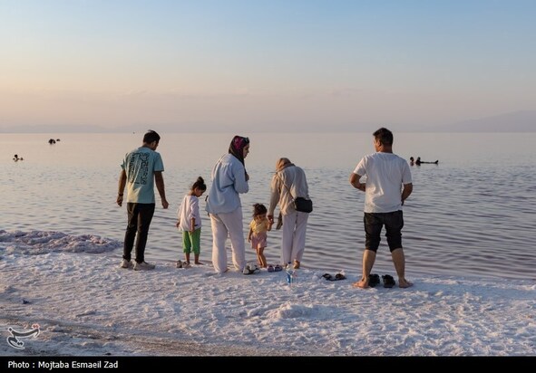 مسافران تابستانی دریاچه ارومیه